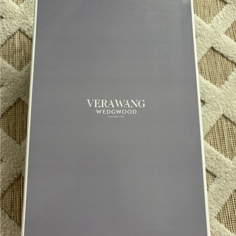 Vera Wang for Wedgwood With Love Toasting Flute Pair